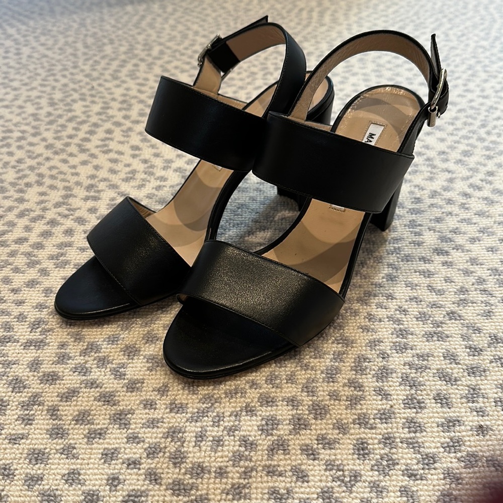 Manolo Blahnik black strapped sandal size 38